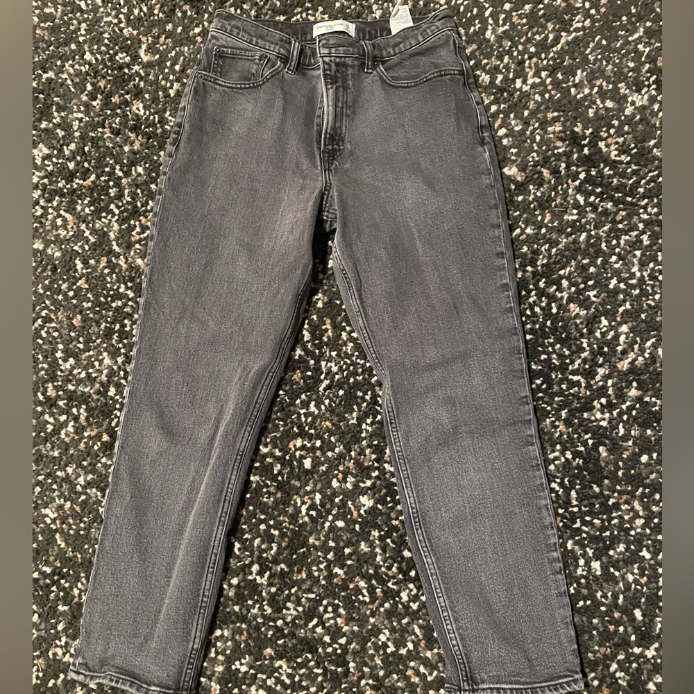 Abercrombie & Fitch Black High Rise Mom Jeans